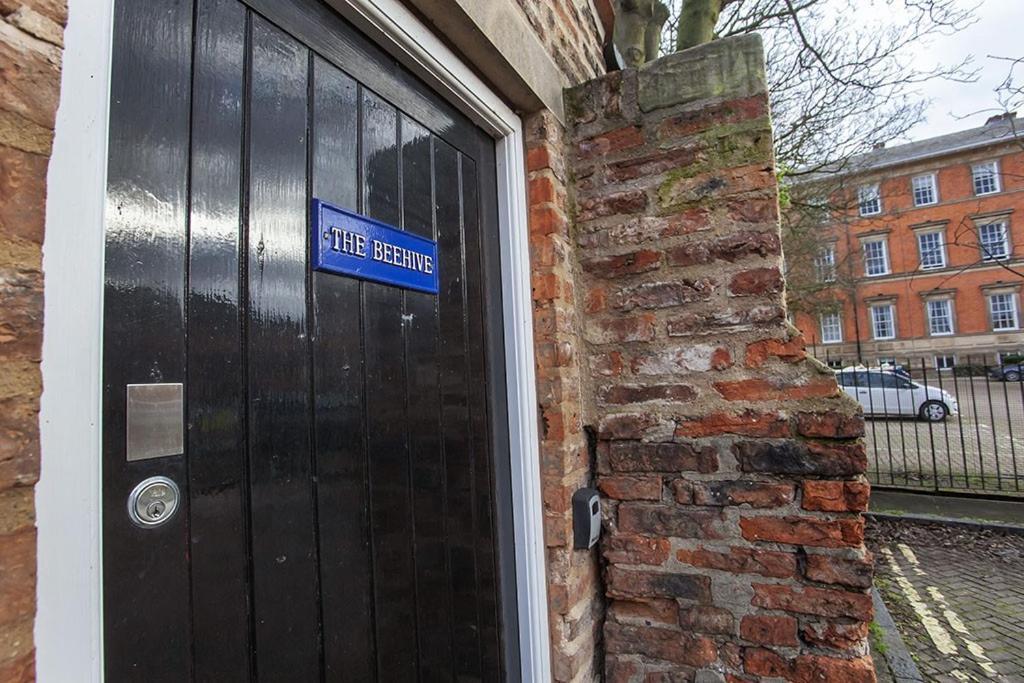 Ferienwohnung The Beehive Studio York Exterior foto